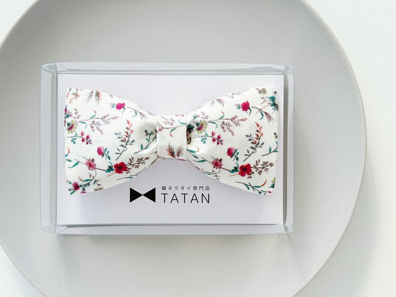 TATAN small red flower bow tie - หูกระต่าย/ผ้าพันคอผู้ชาย - ผ้าฝ้าย/ผ้าลินิน ขาว