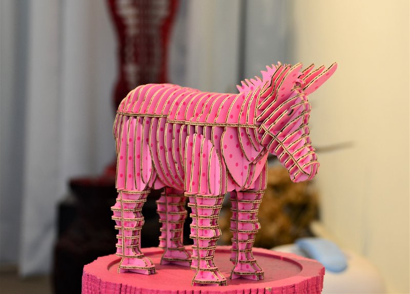 Bremen City Musician - Donkey 3D Handmade DIY Home Decoration Pink Wave Point - ของวางตกแต่ง - กระดาษ สึชมพู