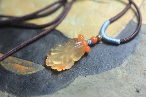 翠玉兒原創珠寶 【小金魚】天然南紅瑪瑙小吊墜/生動可愛玉墜掛件/寓意金玉滿堂