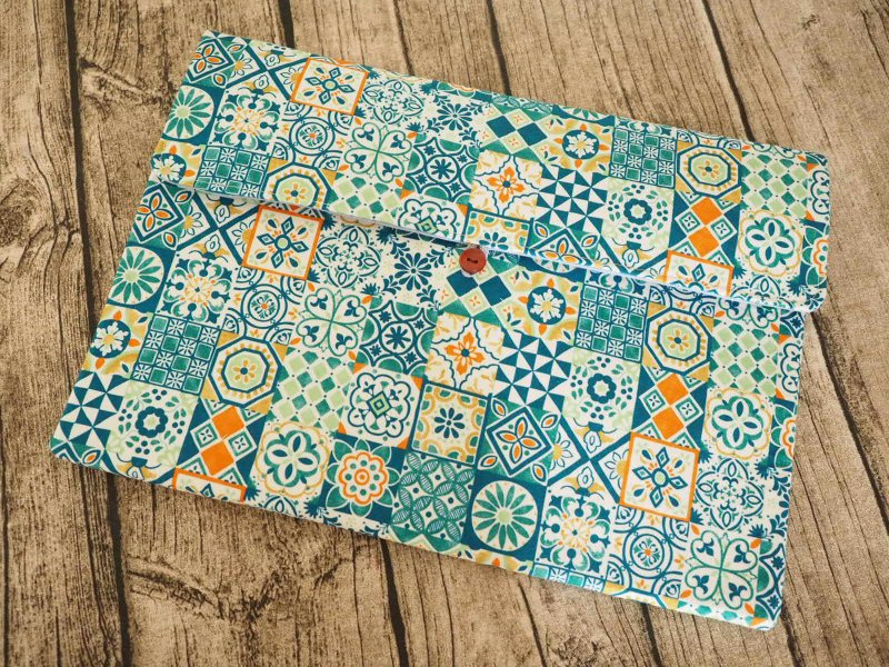 英国製 カラーグリーンフラワー ポーセリン柄 スイッチ kindle ipad macbook パソコン バッグ 収納 - パソコンバック・PCケース - コットン・麻 グリーン