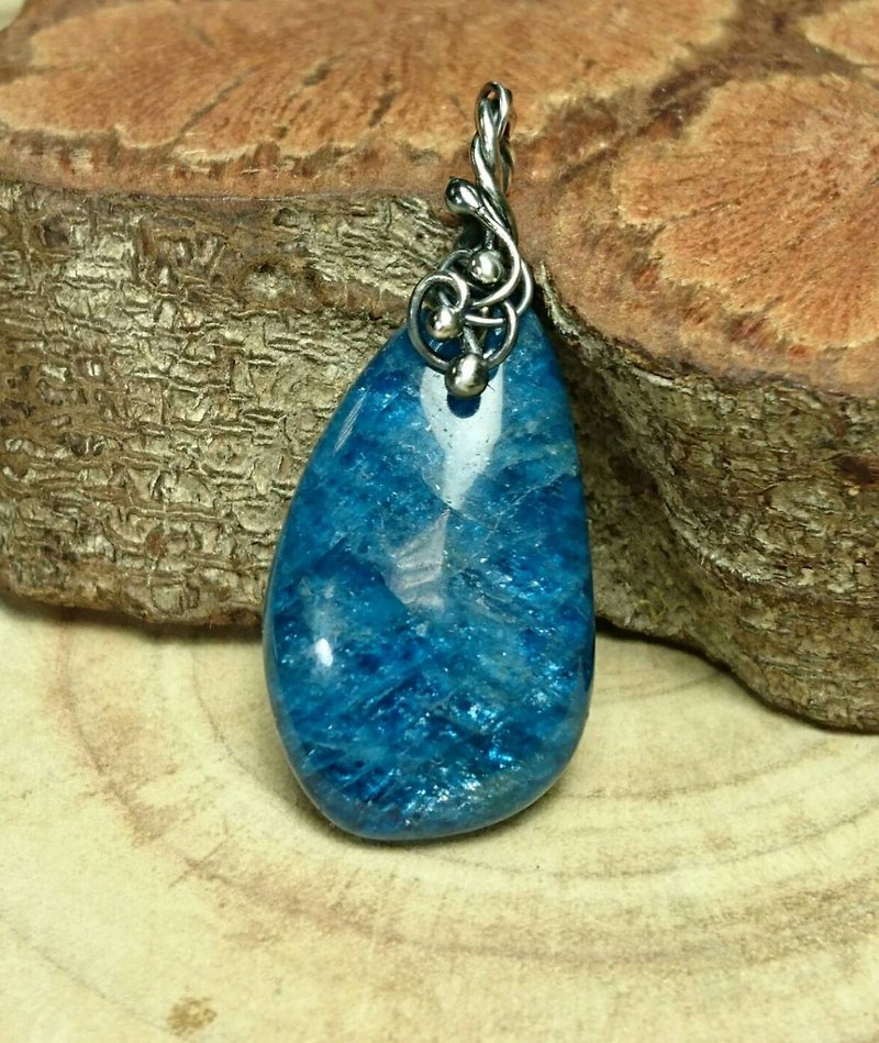 Dark blue apatite silver wound fall - Necklaces - Gemstone Blue