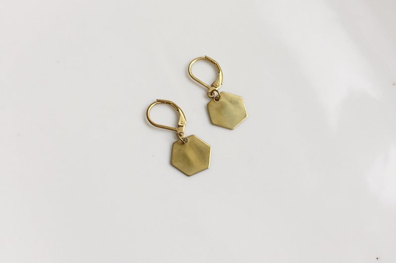 Little Bee Simple Brass Earrings - ต่างหู - โลหะ สีทอง
