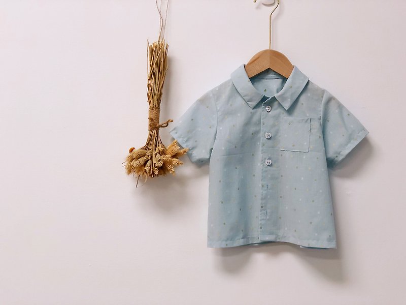 恥ずかしがり屋の男の子のための手作りのカスタム子供服綿糸染めジャカード半袖シャツ