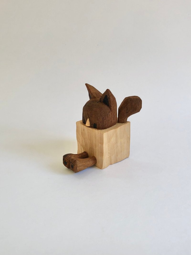 Handmade wooden carving cat box - 擺飾/家飾品 - 木頭 咖啡色