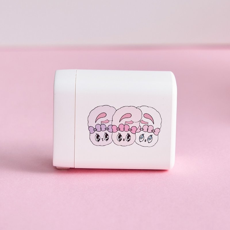 艾絲樂小兔兔兔臉靠臉GaN 40W Type-C雙孔充電頭 - 科技小物 - 塑膠 多色