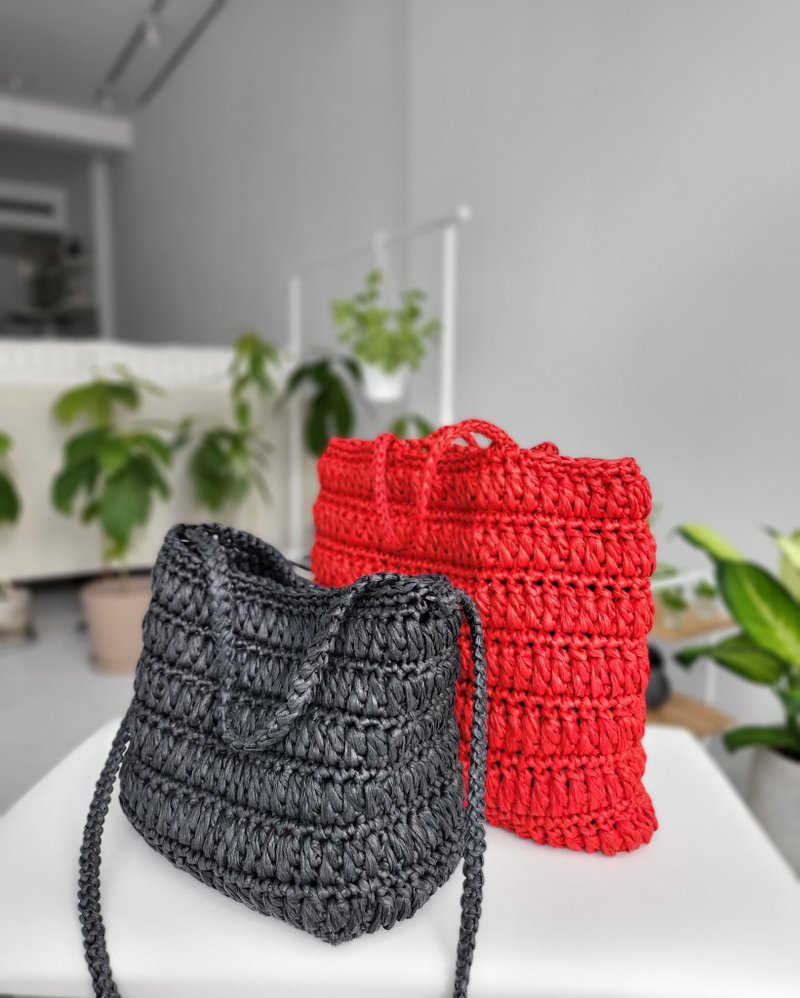 Seewee Bag Handmade Crochet Bag (Ver1. Black) - กระเป๋าถือ - กระดาษ 