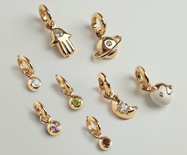 雙 11 限定】 Heritage of Charms : Mini Charm Clasp - Shop Open on Museum  Necklaces - Pinkoi