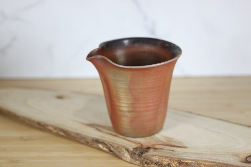 【送禮好物】200ml 天然落灰 柴燒茶海 公道杯 名家葉敏祥手作 - 茶壺/茶杯/茶具 - 瓷 