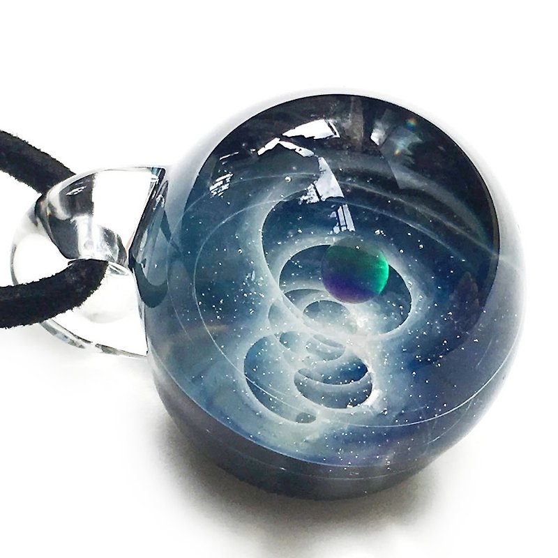 You are the only planet's world. ver Sirius Green Opal filled glass pendant Universe - สร้อยคอ - แก้ว สีน้ำเงิน