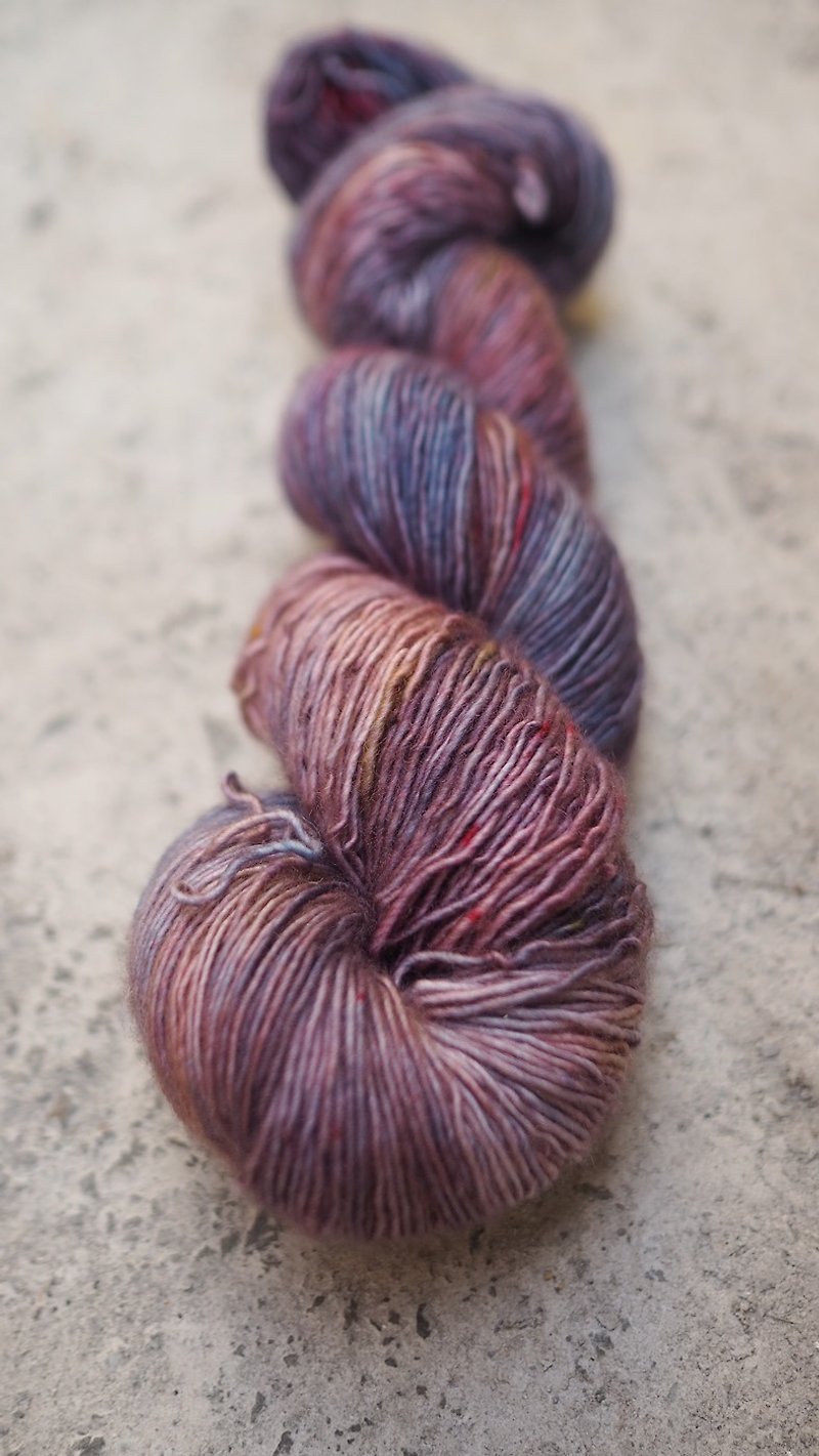 Hand-dyed thread-rainy sunset-single strand/sock thread/merino - เย็บปัก/ถักทอ/ใยขนแกะ - ขนแกะ 