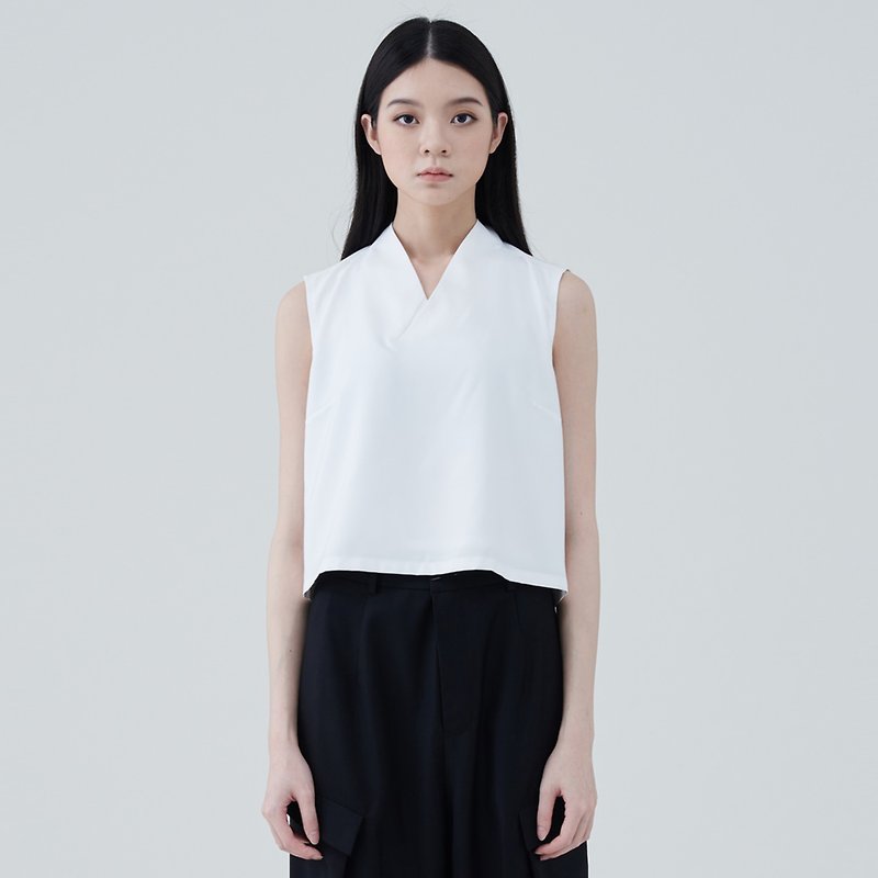 TRAN - Y-neck short-sleeved vest - Women's Tops - Polyester White