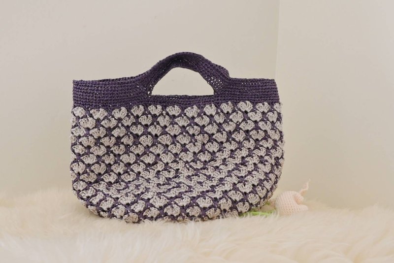 Two-tone crochet raffia tote bag - Handbags & Totes - Plants & Flowers Purple