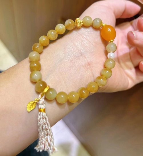 Angel's tears 天使之淚 Jewelry Design 天然和田玉/和闐玉-糖玉 蜜蠟珍珠純銀蓮花設計單圈手串f