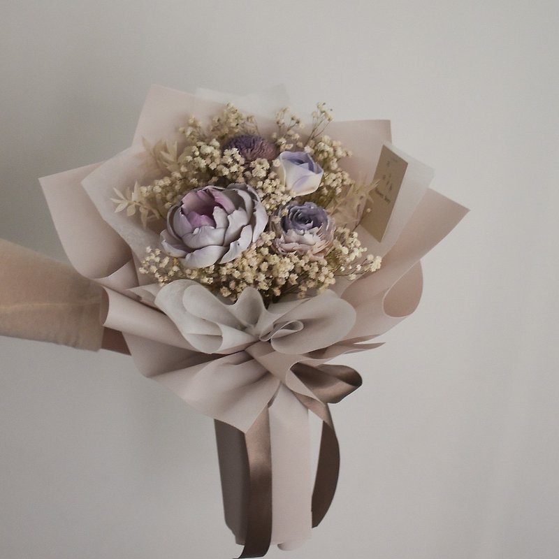 /Purple dry bouquet/Graduation bouquet Proposal bouquet Bouquet Chinese Valentine's Day Birthday bouquet - ช่อดอกไม้แห้ง - พืช/ดอกไม้ สีม่วง