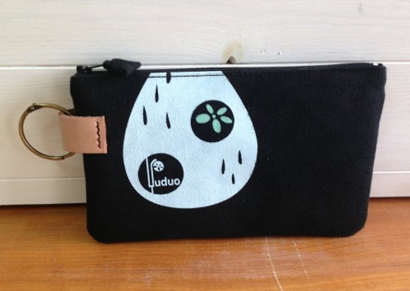 Raindrops love to travel‧Universal bag (can be used as a cosmetic bag). Black - Toiletry Bags & Pouches - Cotton & Hemp Black
