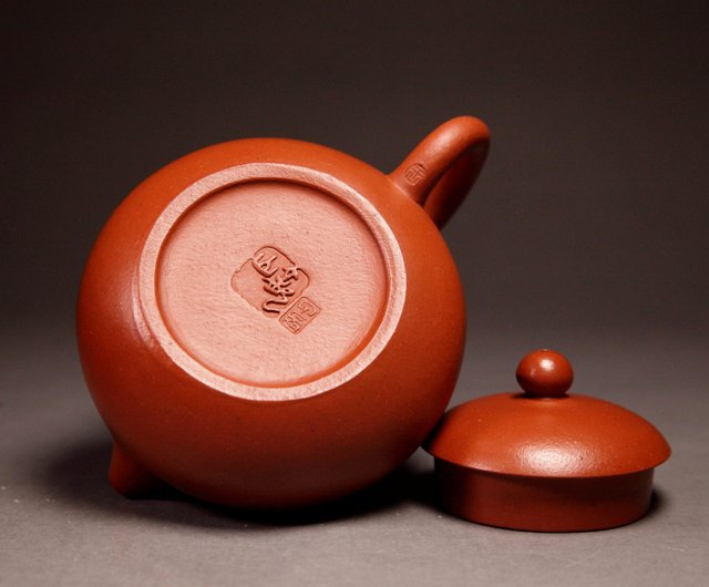 常滑焼 山田宝生作 梅花彫 朱泥急須 常滑焼 山田宝生作 梅花彫 朱泥急須 常滑焼 山田宝生作 梅花彫 朱泥