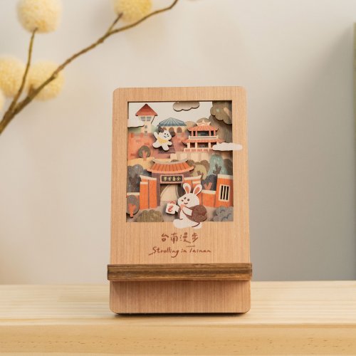 遊木時光 woodtime 【微風景手機架-臺南漫步】臺灣紀念品 / 名片座 / 辦公小物