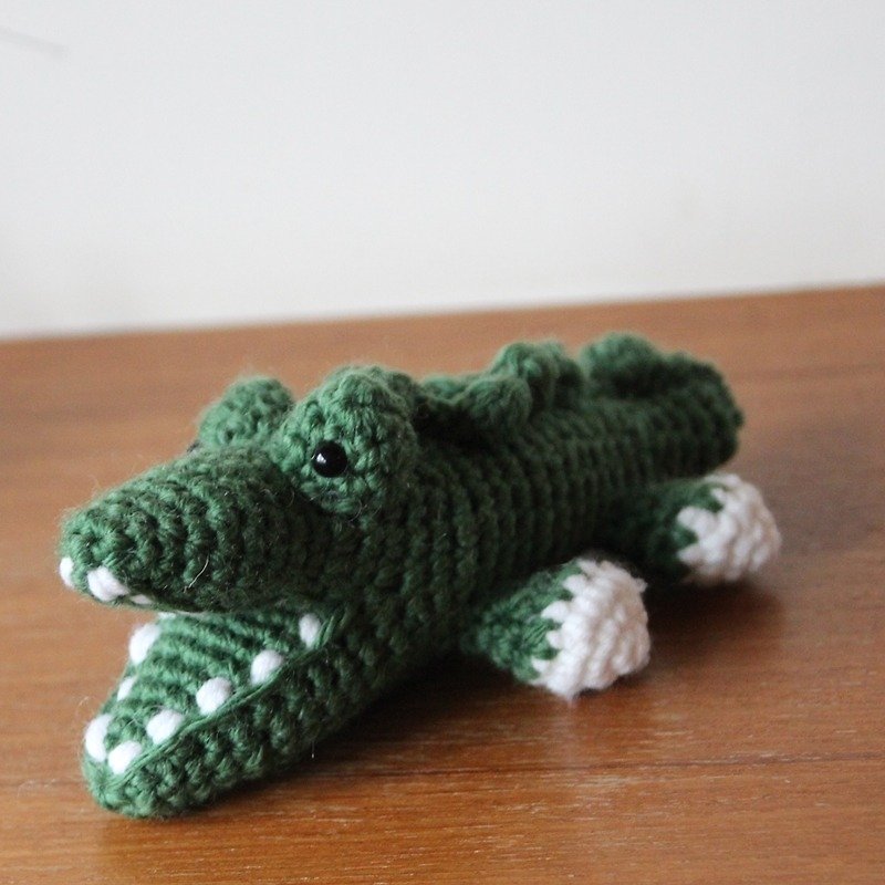 Wool animal hand hook doll dark green small crocodile - ของเล่นเด็ก - เส้นใยสังเคราะห์ สีเขียว
