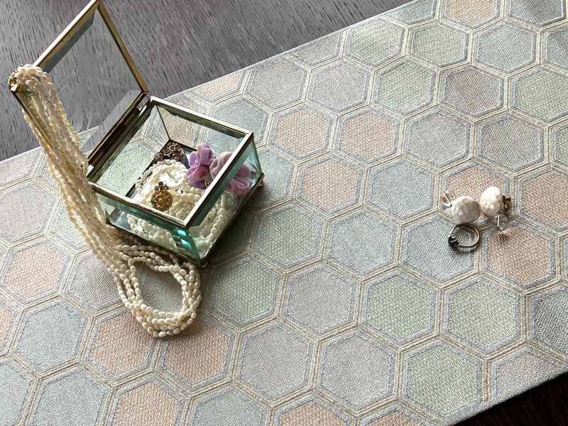 豪華刺繍　着物の帯 プレイスマット - 餐桌布/桌巾/餐墊 - 絲．絹 多色
