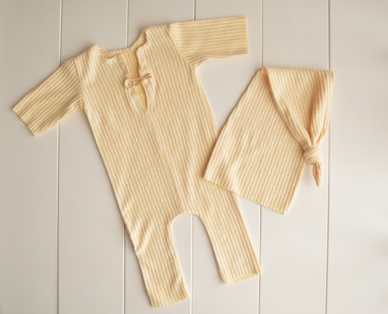 Newborn boy yellow romper and hat outfit photo prop. - 其他 - 其他材質 黃色