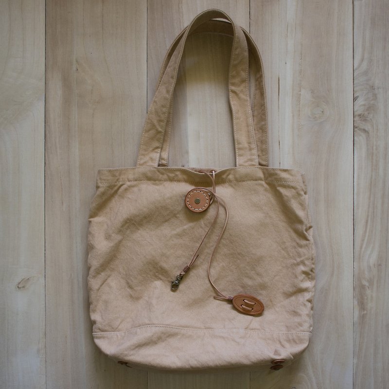 Er are "vegetable dyes brown sails Bu Tuote 12 oz package." - Messenger Bags & Sling Bags - Cotton & Hemp Khaki