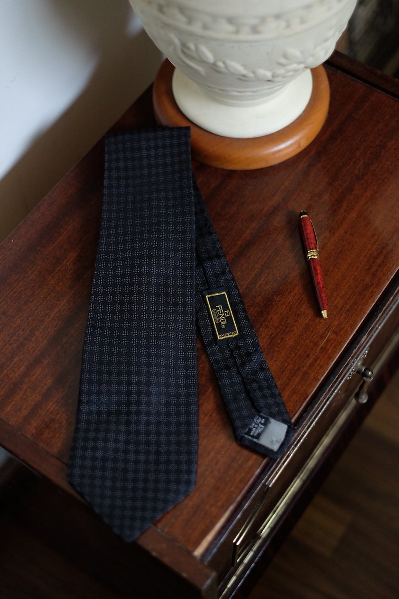 Vintage Fendi Luxury Tie - เนคไท/ที่หนีบเนคไท - ผ้าไหม 