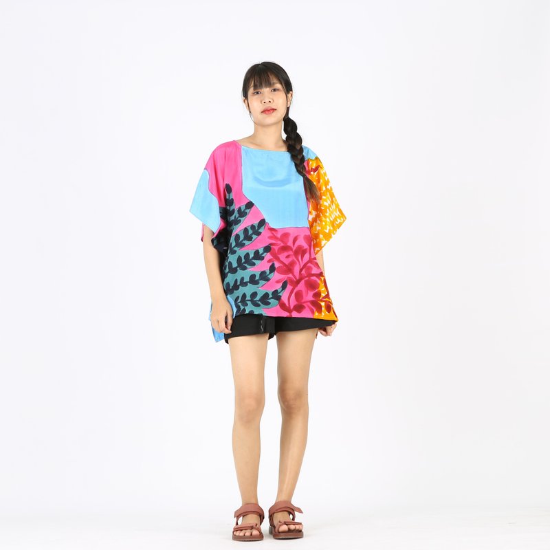 Poncho Blouse Cotton Silk Hand Painted for Summer - 女上衣/長袖上衣 - 棉．麻 粉紅色