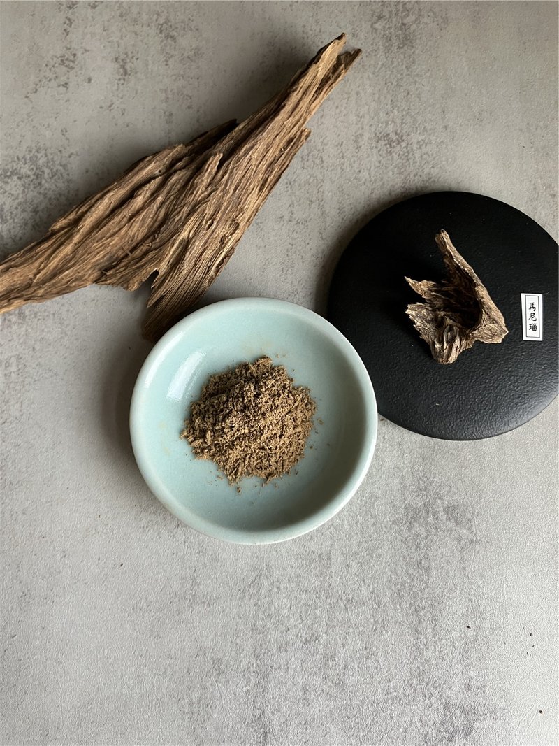 [Heartwarming Fragrance Powder] Wild Maninao Agarwood 10g (random block or powder) - น้ำหอม - ไม้ 