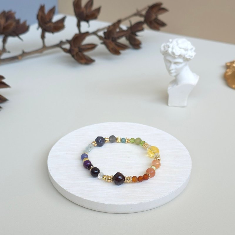 Colorful magic//T-241021/red pomegranate/red tiger eye/sun Stone/citrine/tourmaline/labradorite/ - Bracelets - Gemstone Multicolor