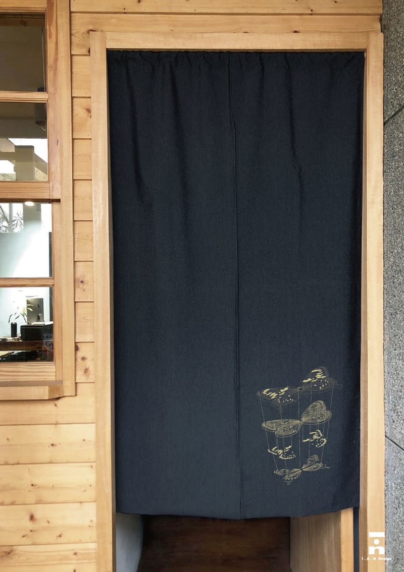 (多色款訂製專區) 蝶-有機棉絹印日式中門簾 Organic Cotton - 門簾/門牌 - 棉．麻 白色