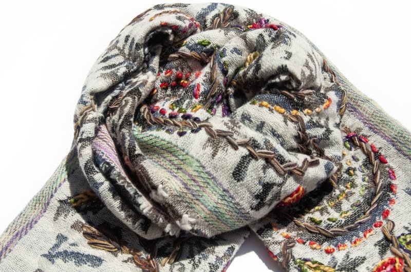 喀什米爾Cashmere/水煮羊毛披肩/針織圍巾/刺繡圍巾/羊絨披巾-花 - 圍巾/披肩 - 羊毛 多色