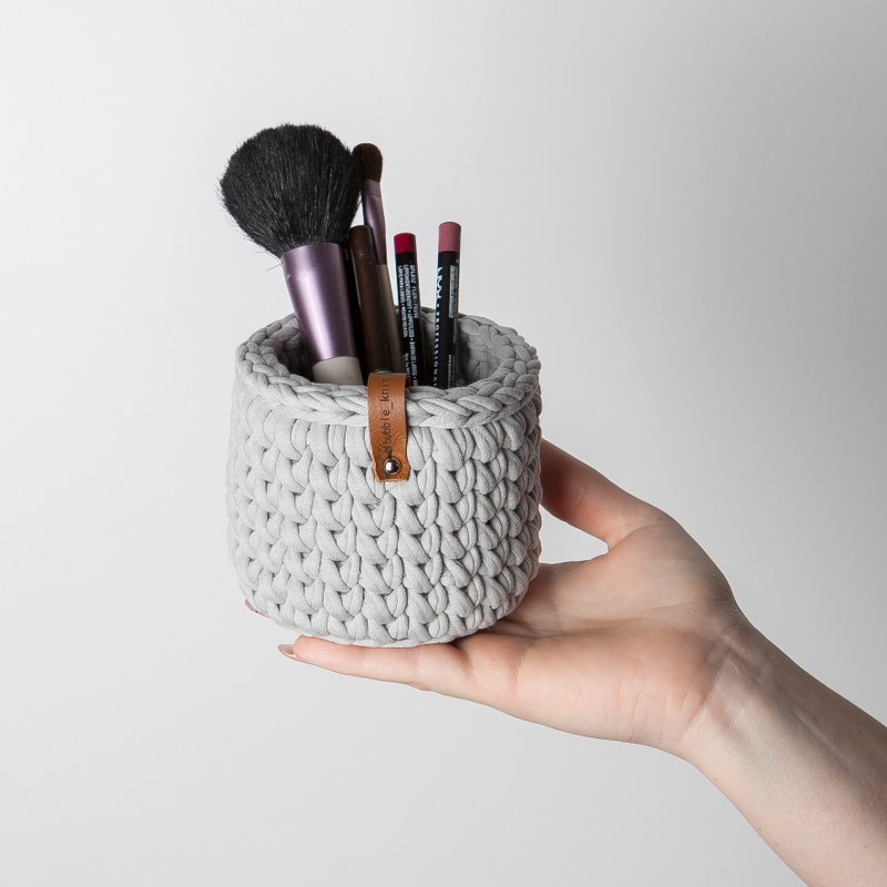 Eyeglasses stand holder. Pen holder for desk. Makeup brush holder. - Eyeglass Cases & Cleaning Cloths - Cotton & Hemp 