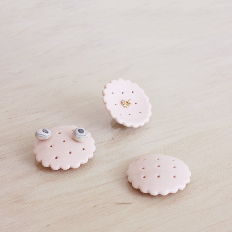 Ceramic ear acupuncture jewelry storage rack berry flavor Berry a biscuit factory - Storage - Porcelain Pink