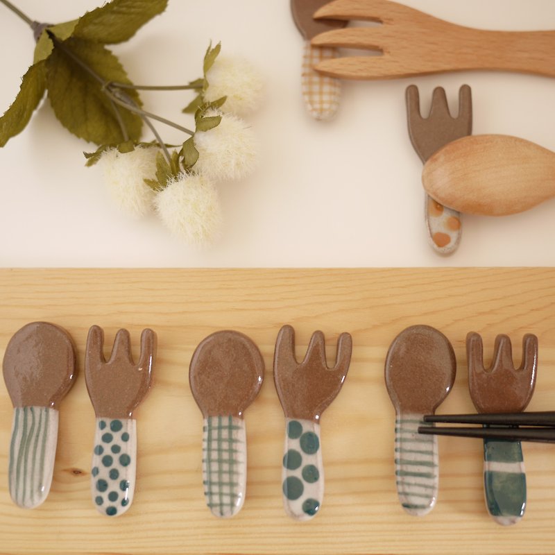 Cutleryrest of spoon and fork 【Dark green】 - Chopsticks - Pottery Green