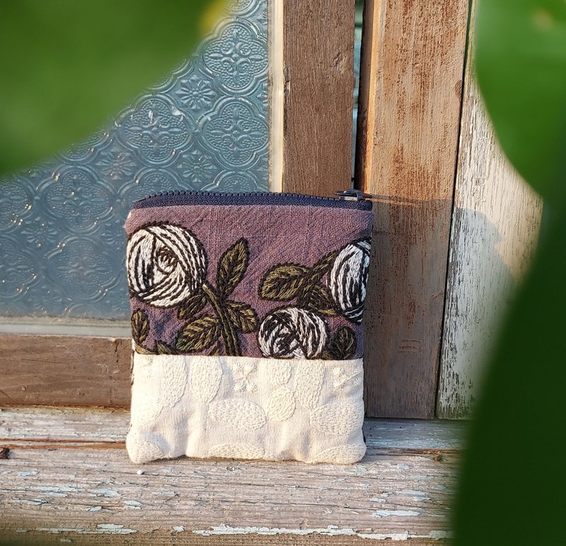 玫瑰刺繡花  零錢包 - 零錢包/小錢包 - 棉．麻 多色