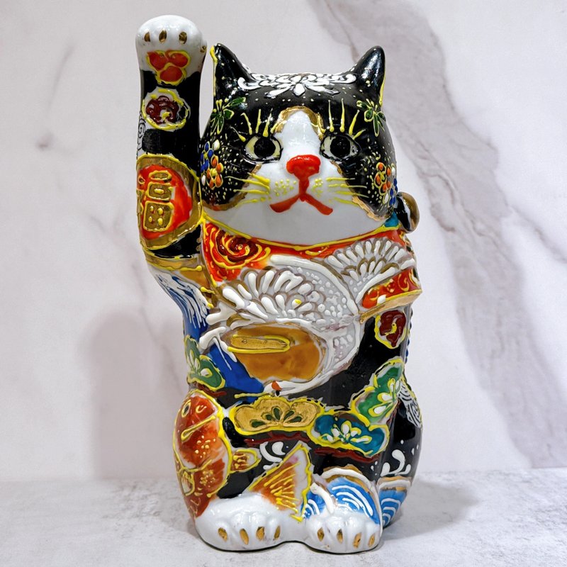 แมวนำโชคเครื่องปั้นดินเผาคุทานิของญี่ปุ่น | ฟูจิ หมายเลข 7 - ของวางตกแต่ง - เครื่องลายคราม หลากหลายสี