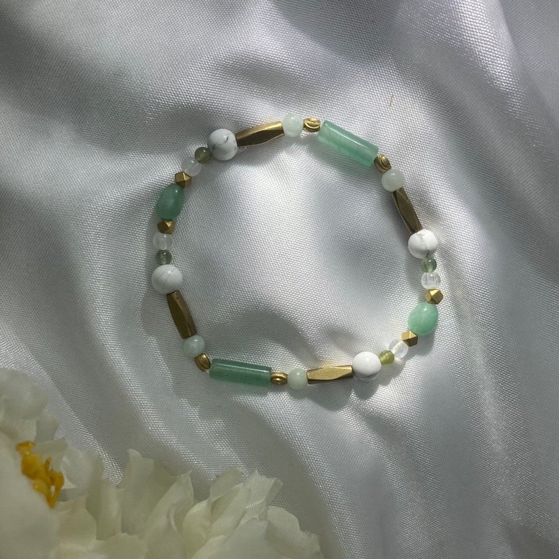 [Fu Yao Series] Green Agate/Indian Agate/Moonstone/ Stone/White Turquoise Crystal Bracelet - สร้อยข้อมือ - เครื่องประดับพลอย สีเขียว