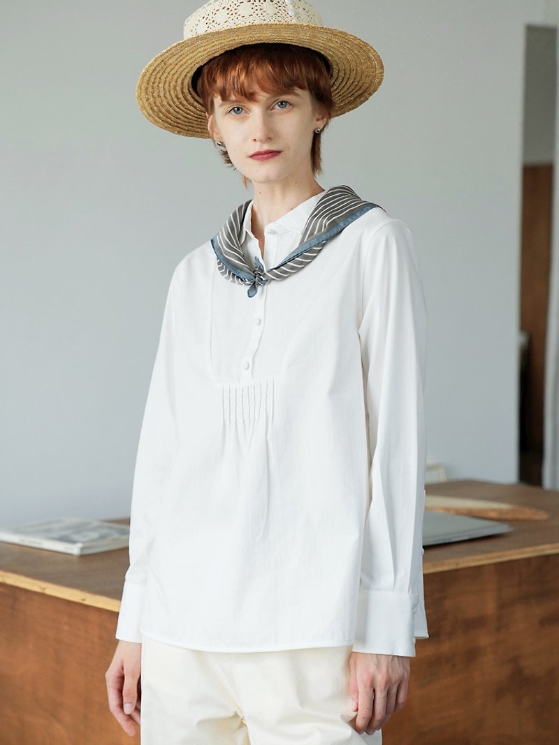 ECRU SOLI Folded Triangle Collar, Courtly White, Designed Shirt - เสื้อเชิ้ตผู้หญิง - ผ้าฝ้าย/ผ้าลินิน ขาว