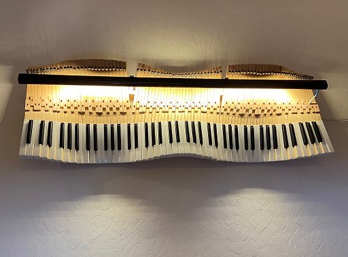 New Life Retro 鋼琴鍵照明牆壁裝飾音樂波由一架舊鋼琴製成
