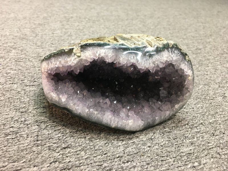 紫水晶洞 - 有助事業發展,人緣和改善運程 - 擺飾/家飾品 - 水晶 