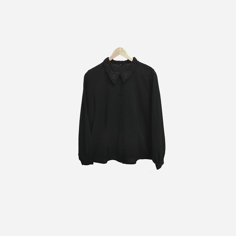 Vintage rose embroidery collar black shirt 214 - Women's Shirts - Polyester Black