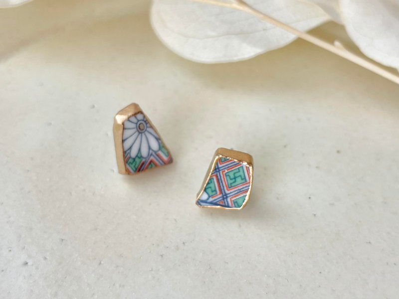 有田燒 金繼 醫療級不鏽鋼耳環 花紋 日式圖案 傳統工藝 No.374 - 耳環/耳夾/耳骨夾 - 陶 綠色