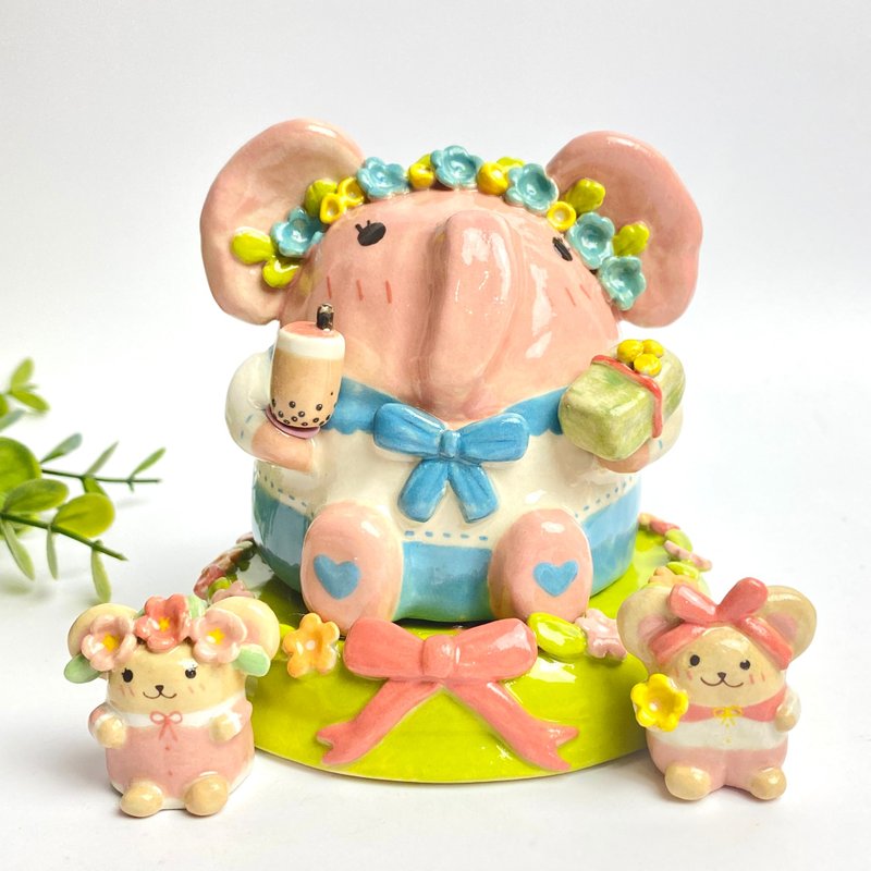 Handmade ceramic cute Ganesha special gift - 花瓶/花器 - 陶 多色