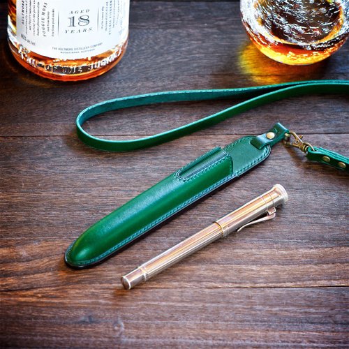 yoshii leather ストラップ付き萬年筆ケース