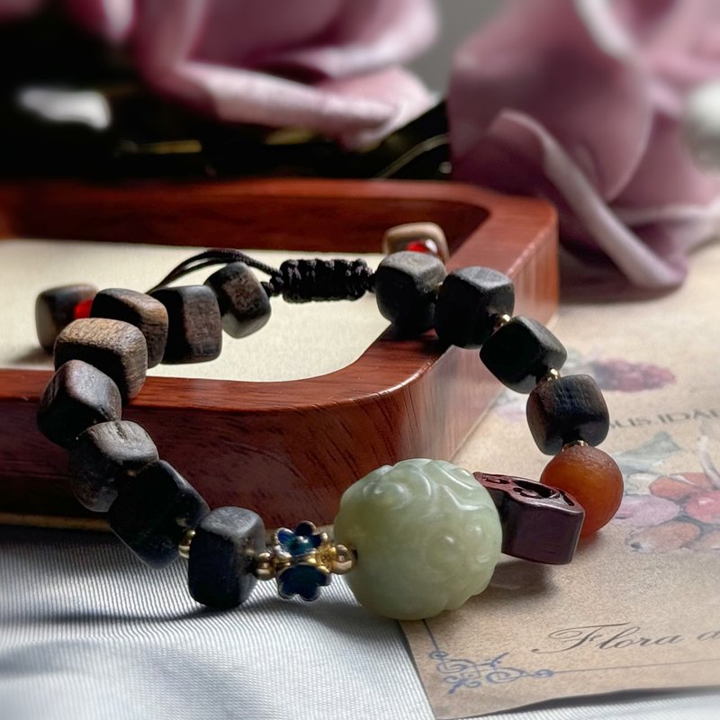 AZ-Natural Hetian Jade Pattern Beads Agarwood Design Bracelet - สร้อยข้อมือ - เครื่องเพชรพลอย 