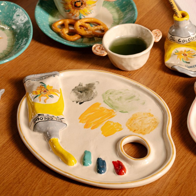 Ceramic Palette Sunflower Tube - 碟子/醬料碟/醬油碟 - 陶 黃色