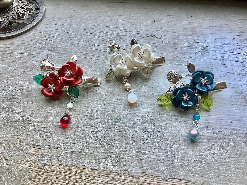 Meow Handmade~Rose Small Clip/ Silver/Red, Blue and White Three Colors Available - Hair Accessories - Other Materials Multicolor