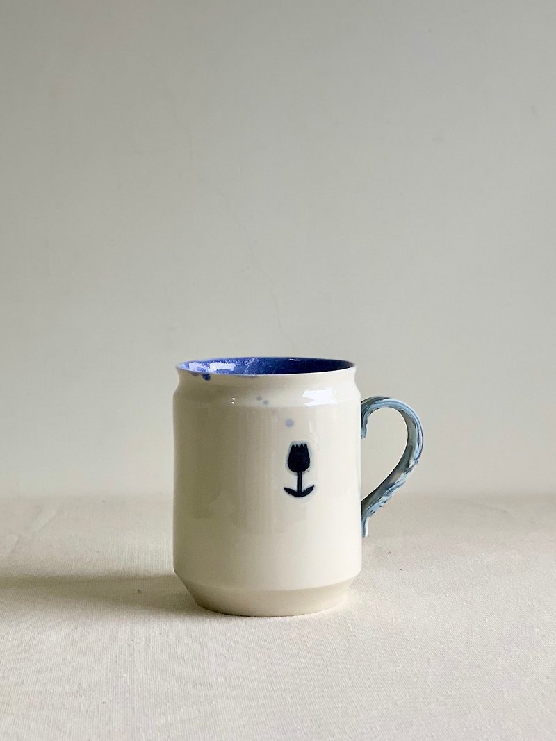 Black tulip - tea/coffee/mug