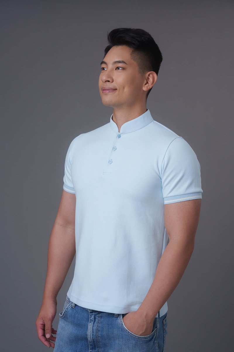 Short Sleeves Tang Polo Shirt (Light Blue) - เสื้อยืดผู้ชาย - ผ้าฝ้าย/ผ้าลินิน สีน้ำเงิน