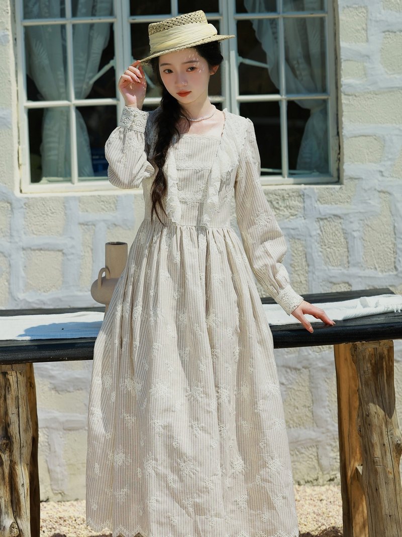 愛德華 永恆之吻 / 蕾絲刺繡連身裙 - 洋裝/連身裙 - 其他材質 卡其色